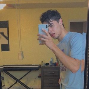 Meet your Posher, Alex